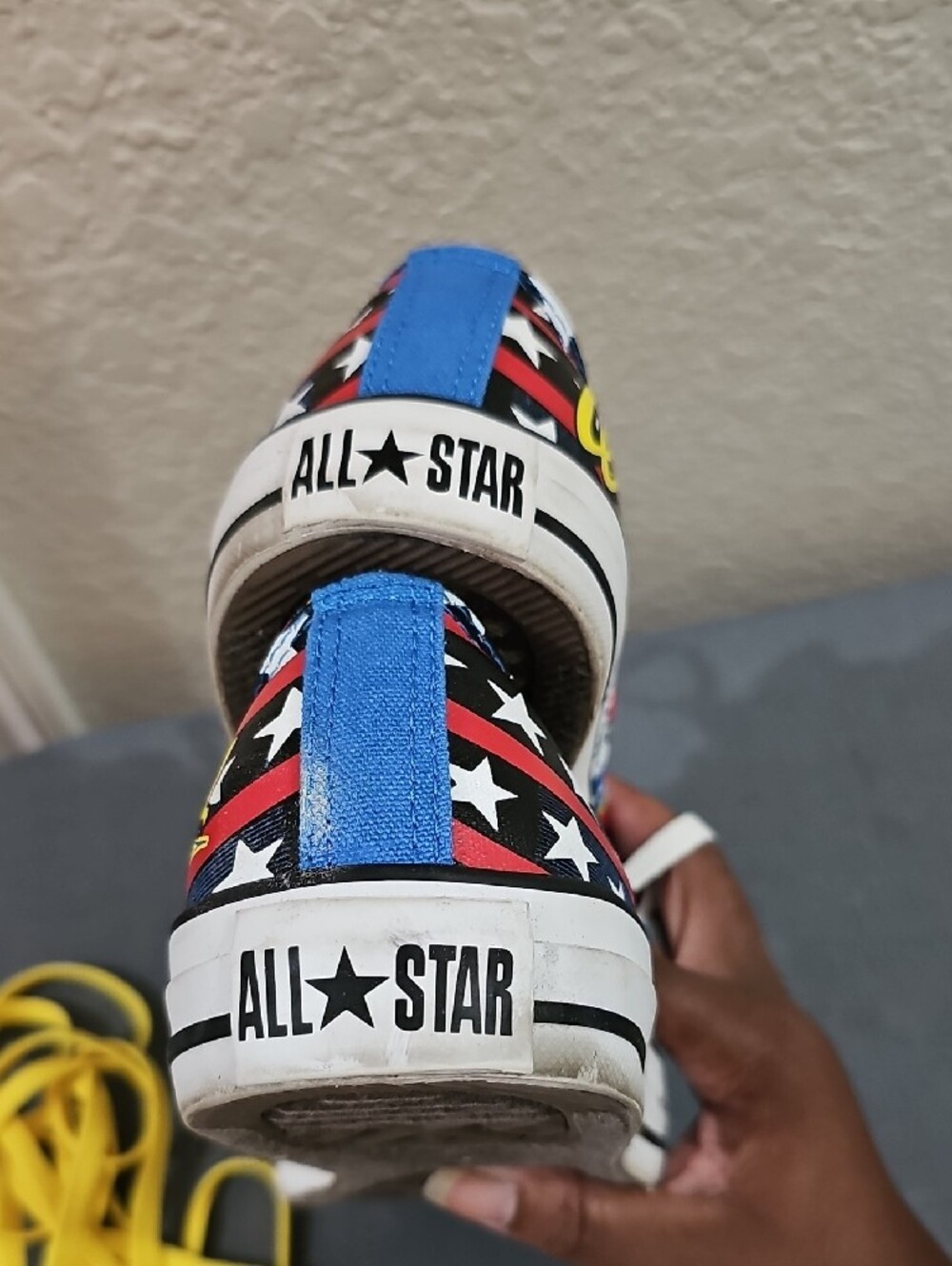 WONDER WOMAN CONVERSE Lace-Up Sneakers in Red, Blue & White Mens 7(Unisex) - Picture 9 of 11